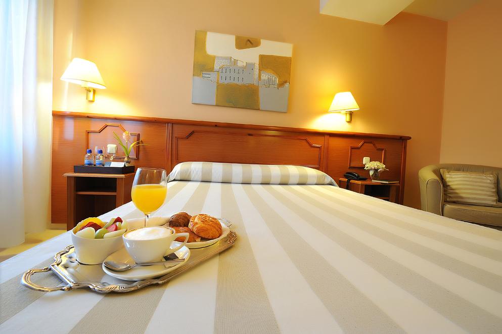 Hotel Pamplona Plaza Δωμάτιο φωτογραφία