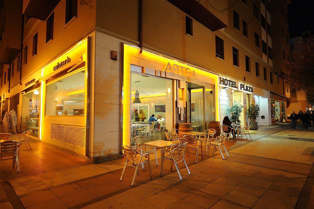 Hotel Pamplona Plaza Εξωτερικό φωτογραφία