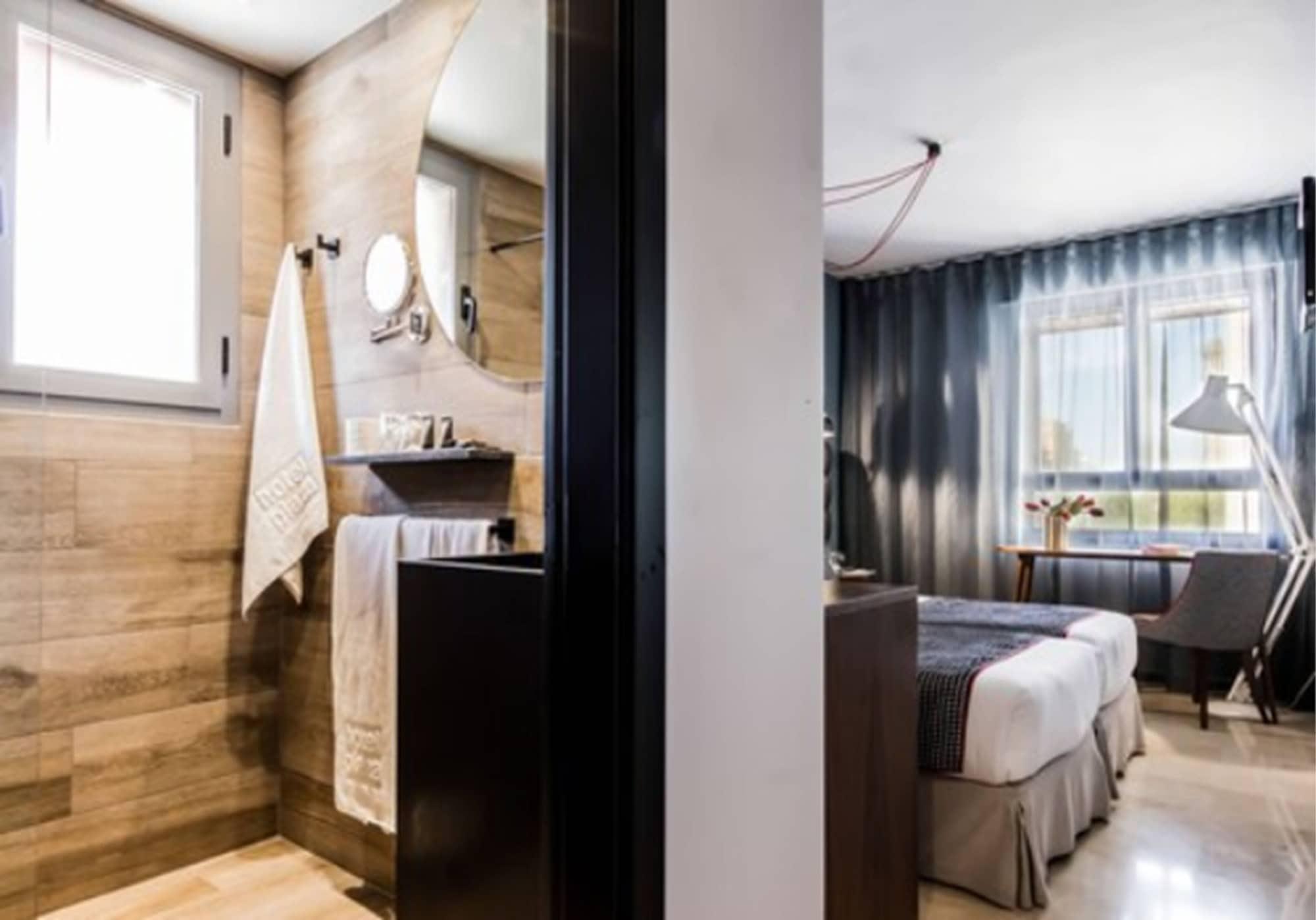 Hotel Pamplona Plaza Εξωτερικό φωτογραφία