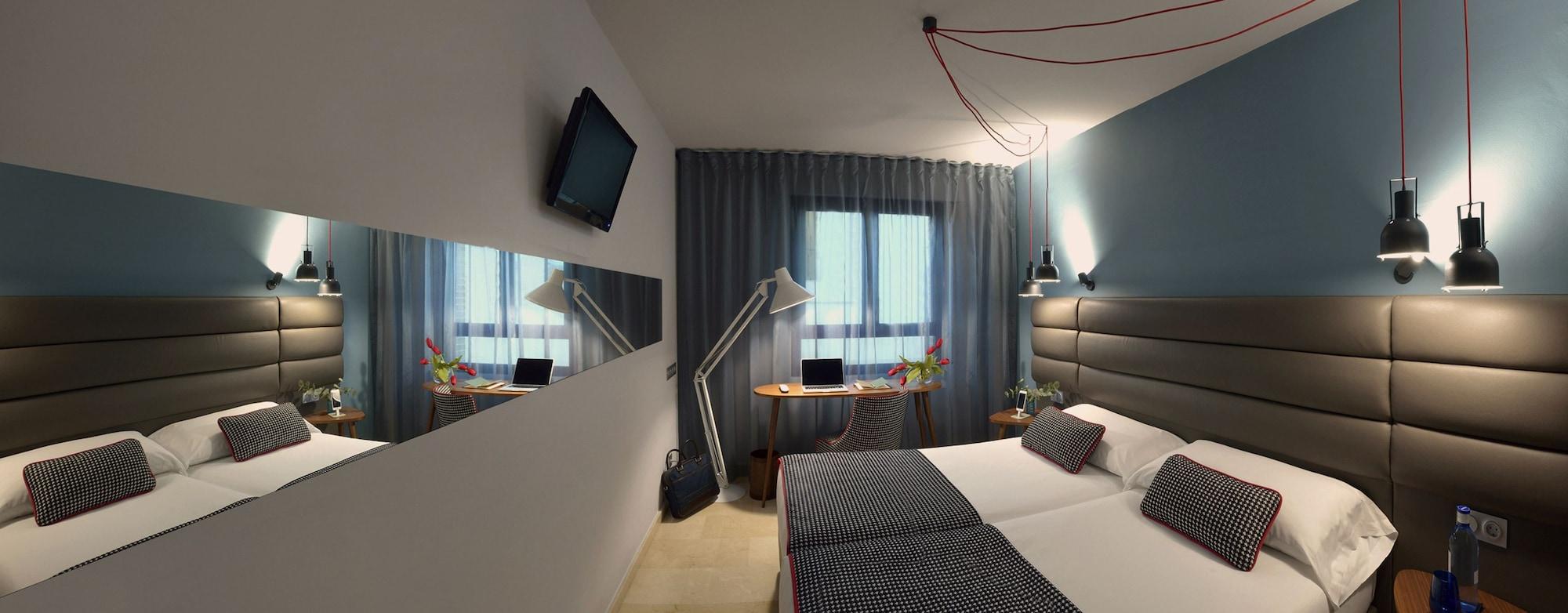 Hotel Pamplona Plaza Εξωτερικό φωτογραφία