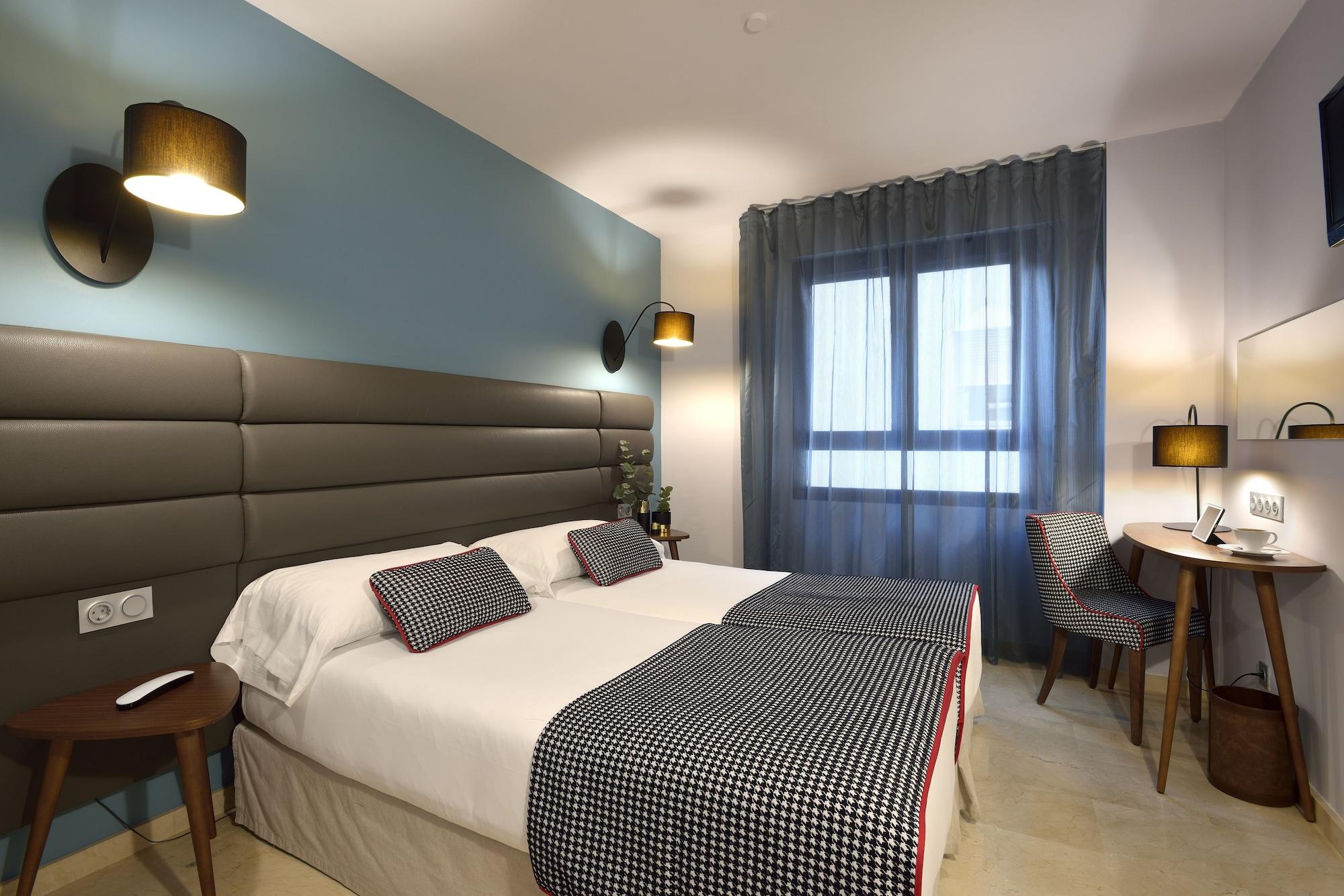 Hotel Pamplona Plaza Εξωτερικό φωτογραφία