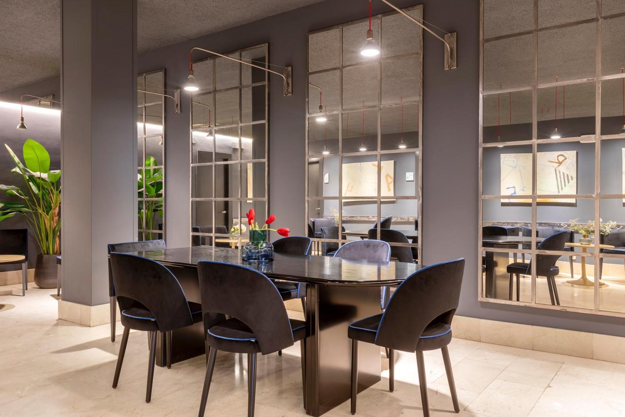 Hotel Pamplona Plaza Εξωτερικό φωτογραφία
