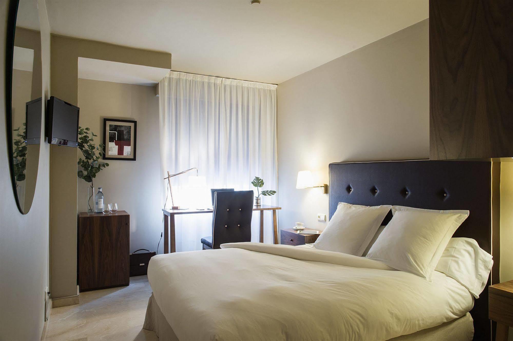 Hotel Pamplona Plaza Εξωτερικό φωτογραφία